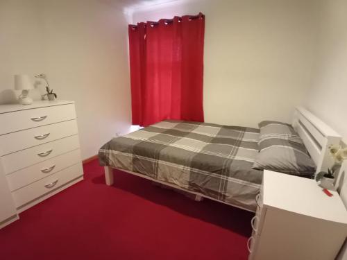39 Waterhouse Lane - Allen Property Management Ltd - 1st Floor Middle Bedroom 1