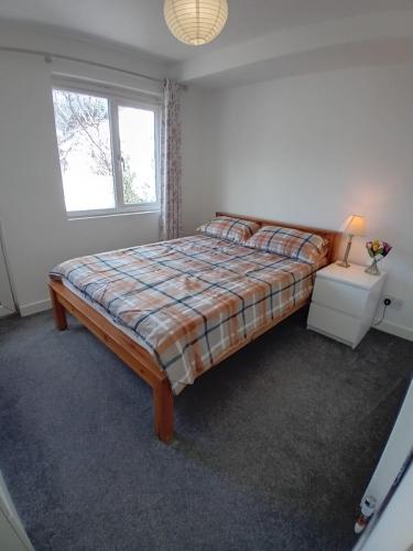 89 Waterhouse Lane - Allen Property Management Ltd - Flat Bedroom 1