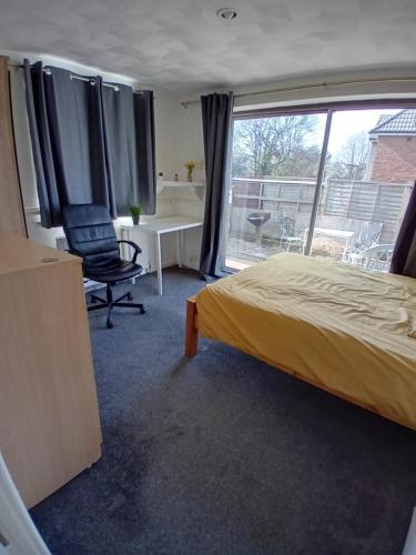 89 Waterhouse Lane - Allen Property Management Ltd - Ground Floor Back Bedroom 1